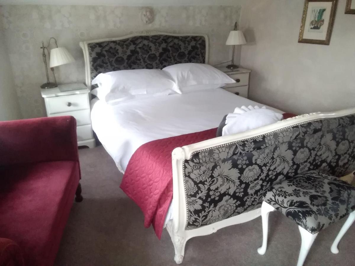 Holly Tree B&B Бромярд Екстериор снимка